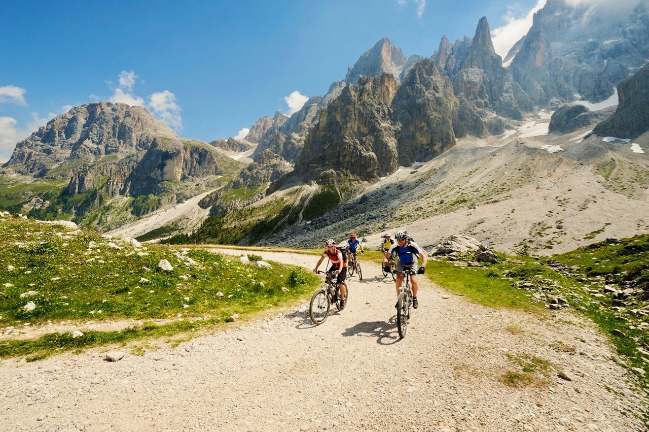 ITALIJA: nuotykiai kalnų dviračiais Dolomiti Paganella